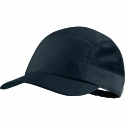 FJÄLLRÄVEN Abisko Mesh Cap - Recycled Polyester & Organic Cotton -Sportswear Shop abisko mesh cap recycled polyester organic cotton headwear fjallraven dark navy 581084