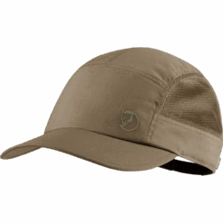 FJÄLLRÄVEN Abisko Mesh Cap - Recycled Polyester & Organic Cotton -Sportswear Shop abisko mesh cap recycled polyester organic cotton headwear fjallraven light olive 779955