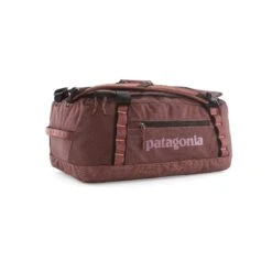 Patagonia Black Hole Duffel 40L - 100% Postconsumer Recycled Polyester -Sportswear Shop black hole duffel 40l 100 postconsumer recycled polyester bags patagonia dulse mauve 431087