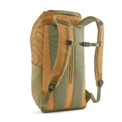 Patagonia Black Hole Pack 25L - 100% Recycled Polyester -Sportswear Shop black hole pack 25l 100 recycled polyester bags patagonia 544906