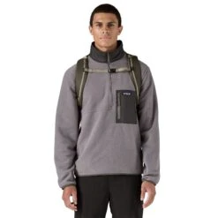Patagonia Black Hole Pack 32L - 100% Recycled Polyester -Sportswear Shop black hole pack 32l 100 recycled polyester bags patagonia 820378