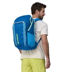 Patagonia Black Hole Pack 32L - 100% Recycled Polyester -Sportswear Shop black hole pack 32l 100 recycled polyester bags patagonia vessel blue 688673