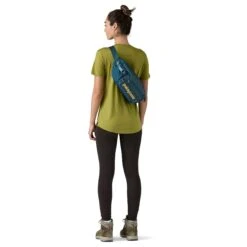 Patagonia Black Hole® Waist Pack 5L -Sportswear Shop black holer waist pack 5l waist pack patagonia 486419