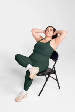 W's Compressive Leggings - Normal - Made From Recycled Plastic Bottles -Sportswear Shop compressive legging made from recycled plastic bottles leggings girlfriend collective 231041