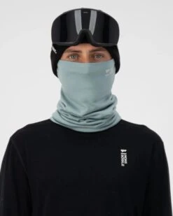 Mons Royale Double Up Neckwarmer - Merino Wool -Sportswear Shop double up neckwarmer merino wool scarf mons royale 848668