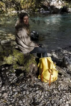 FJÄLLRÄVEN High Coast Duffel 36L 38 FJÄLLRÄVEN High Coast Duffel 36L -Sportswear Shop high coast duffel 36l bags fjallraven 211275