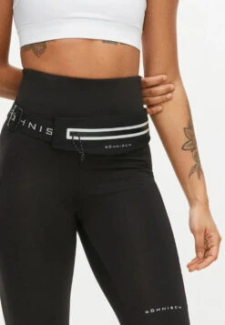 Röhnisch Issa Expandable Running Belt