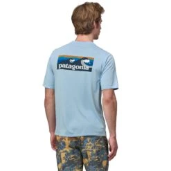 Patagonia M's Cap Cool Daily Graphic Shirt - Waters -Sportswear Shop ms cap cool daily graphic shirt waters shirt patagonia 920558