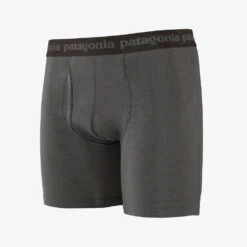 Patagonia M's Essential Boxer Briefs- From Wood-based TENCEL -Sportswear Shop ms essential boxer briefs from wood based tencel underwear patagonia forge grey s 6 897878