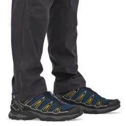 Patagonia M's Granite Crest Rain Pants - NetPlus® 100% Recycled Nylon -Sportswear Shop ms granite crest rain pants netplusr 100 recycled nylon pants patagonia 199983