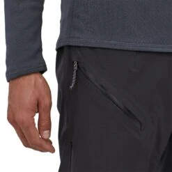 Patagonia M's Granite Crest Rain Pants - NetPlus® 100% Recycled Nylon -Sportswear Shop ms granite crest rain pants netplusr 100 recycled nylon pants patagonia 800715