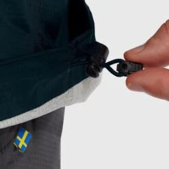 FJÄLLRÄVEN M's High Coast Hydratic Jacket - Recycled Polyamide -Sportswear Shop ms high coast hydratic jacket recycled polyamide jacket fjallraven 161118