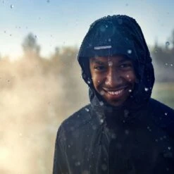 FJÄLLRÄVEN M's High Coast Hydratic Jacket - Recycled Polyamide -Sportswear Shop ms high coast hydratic jacket recycled polyamide jacket fjallraven 734086