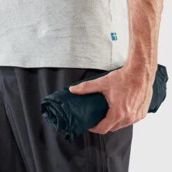 FJÄLLRÄVEN M's High Coast Hydratic Jacket - Recycled Polyamide -Sportswear Shop ms high coast hydratic jacket recycled polyamide jacket fjallraven 990508