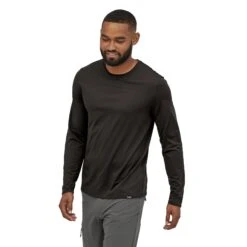 Patagonia M's L/S Cap Cool Daily Shirt - Recycled Polyester 24 Patagonia M's L/S Cap Cool Daily Shirt - Recycled Polyester -Sportswear Shop ms ls cap cool daily shirt 100 recycled polyester shirt patagonia 740249