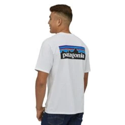 Patagonia M's P-6 Logo Responsibili-Tee® - Recycled Cotton -Sportswear Shop ms p 6 logo responsibili teer recycled cotton t shirt patagonia 352591