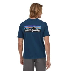 Patagonia M's P-6 Logo Responsibili-Tee® - Recycled Cotton -Sportswear Shop ms p 6 logo responsibili teer recycled cotton t shirt patagonia 712405