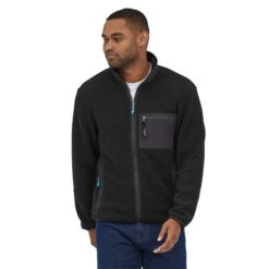 Patagonia M's Synchilla Fleece Jacket - 100% Recycled Polyester -Sportswear Shop ms synchilla fleece jacket 100 recycled polyester shirt patagonia black s 814386