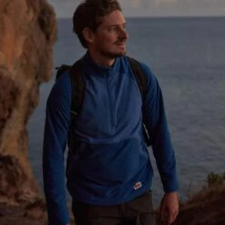 FJÄLLRÄVEN M's Vardag Lite Fleece - Recycled Polyester 20 FJÄLLRÄVEN M's Vardag Lite Fleece - Recycled Polyester -Sportswear Shop ms vardag lite fleece recycled polyester shirt fjallraven 925811