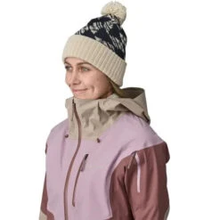 Patagonia Powder Town Beanie -100% Recycled Polyester -Sportswear Shop powder town beanie 100 recycled polyester headwear patagonia 210065