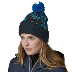 Patagonia Powder Town Beanie -100% Recycled Polyester -Sportswear Shop powder town beanie 100 recycled polyester headwear patagonia 377170