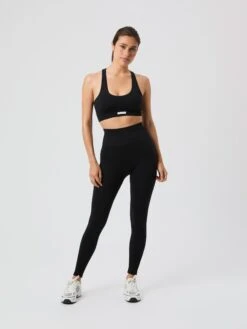 BJØRN BORG Studio Seamless Ribbed Tights -Sportswear Shop studio seamless ribbed tights pants bjorn borg 788418