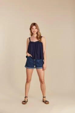 Tammy Top - Lyocell (TENCEL™) -Sportswear Shop tammy top lyocell tencel shirt people tree 342115