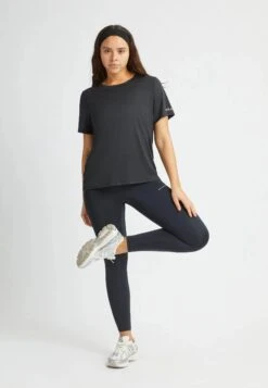 Röhnisch Team Logo Tee -Sportswear Shop team logo tee shirt rohnisch 340958