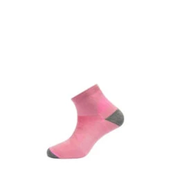 Devold Unisex Energy Ankle Sock - Merino Wool -Sportswear Shop unisex energy ankle sock merino wool socks devold cerise 35 37 831323