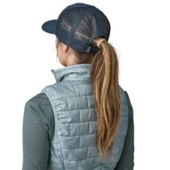 Patagonia Unisex P-6 Logo Trucker Hat - Organic Cotton -Sportswear Shop unisex p 6 logo trucker hat organic cotton headwear patagonia 705742