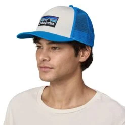 Patagonia Unisex P-6 Logo Trucker Hat - Organic Cotton -Sportswear Shop unisex p 6 logo trucker hat organic cotton headwear patagonia white wvessel blue 809859