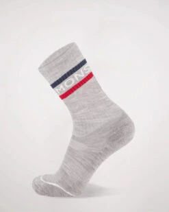 Mons Royale Unisex Signature Crew Sock - Merino Wool -Sportswear Shop unisex signature crew sock merino wool socks mons royale college grey m 771349
