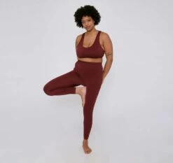 W's Active Seamless Leggings - Recycled Nylon -Sportswear Shop ws active leggings recycled nylon leggings organic basics burgundy xs s 906335