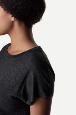 Houdini W's Activist Tee - Merino Wool And Tencel -Sportswear Shop ws activist tee merino wool and tencel t shirt houdini 665324