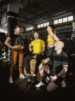 W's Alinda Crop T-Shirt - Recycled Polyamide -Sportswear Shop ws alinda crop t shirt recycled polyamide t shirt nepra 499037