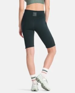 Kari Traa W's Ane Hiking Shorts - Recycled Polyamide -Sportswear Shop ws ane hiking shorts recycled polyamide pants kari traa 892142