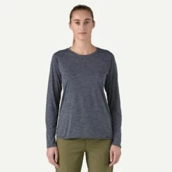 Patagonia W's Capilene Cool Daily LS Shirt - Recycled Polyester -Sportswear Shop ws capilene cool daily ls shirt recycled polyester shirt patagonia smolder blue light smolder blue x dye s 744891