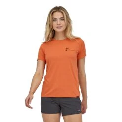 Patagonia W's Capilene® Cool Daily Graphic T-Shirt - Recycled Polyester -Sportswear Shop ws capilener cool daily graphic t shirt recycled polyester shirt patagonia 452166