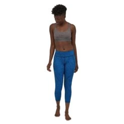 Patagonia W's Centered Crops - Recycled Polyester -Sportswear Shop ws centered crops recycled polyester pants patagonia 861987