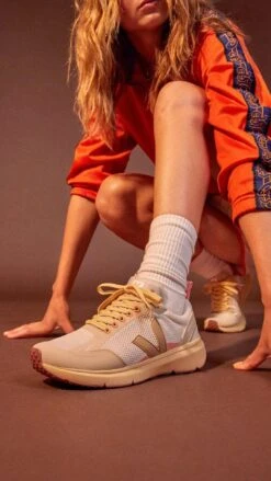 Veja W's Condor 2 Alveomesh Running Shoes - Recycled Plastic Bottles -Sportswear Shop ws condor 2 alveomesh running shoes recycled plastic bottles shoes veja 667273