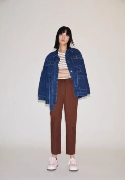 Armedangels W's Danyaa Pants - Regular Fit - Organic Cotton -Sportswear Shop ws danyaa pants regular fit organic cotton pants armedangels 624297