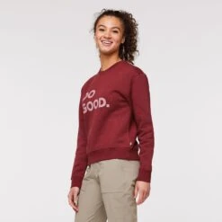 Cotopaxi W's Do Good Crew Sweatshirt - Organic Cotton & Recycled Polyester -Sportswear Shop ws do good crew sweatshirt organic cotton recycled polyester shirt cotopaxi burgundy s 665423