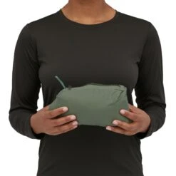 Patagonia W's Down Sweater Vest - Recycled Nylon &Responsible Down Standard Down -Sportswear Shop ws down sweater vest patagonia 931370