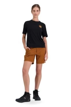Mons Royale W's Drift Shorts - Recycled Polyester & Merino -Sportswear Shop ws drift shorts recycled polyester merino pants mons royale 304601
