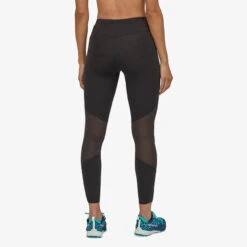 Patagonia W's Endless Run Tights - Recycled Polyester -Sportswear Shop ws endless run tights recycled polyester leggings patagonia 802543