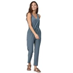 Patagonia W's Fleetwith Jumpsuit - Recycled Polyester -Sportswear Shop ws fleetwith jumpsuit patagonia nouveau green s 738053