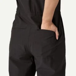 Patagonia W's Fleetwith Jumpsuit - Recycled Polyester -Sportswear Shop ws fleetwith jumpsuit recycled polyester pants patagonia 478981