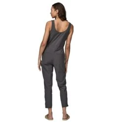 Patagonia W's Fleetwith Jumpsuit - Recycled Polyester -Sportswear Shop ws fleetwith jumpsuit recycled polyester pants patagonia 814923