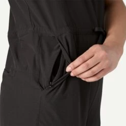 Patagonia W's Fleetwith Jumpsuit - Recycled Polyester -Sportswear Shop ws fleetwith jumpsuit recycled polyester pants patagonia 861366