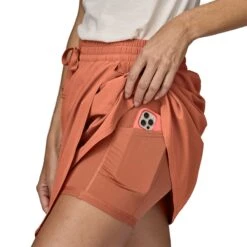Patagonia W's Fleetwith Skort - Recycled Polyester & Elastane -Sportswear Shop ws fleetwith skort patagonia 629010